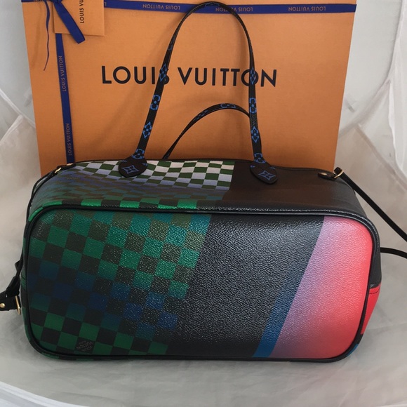 🌹❌SOLD❌ 🌹HOST PICK LV Ltd. Ed. Race Neverfull MM - Picture 4 of 8